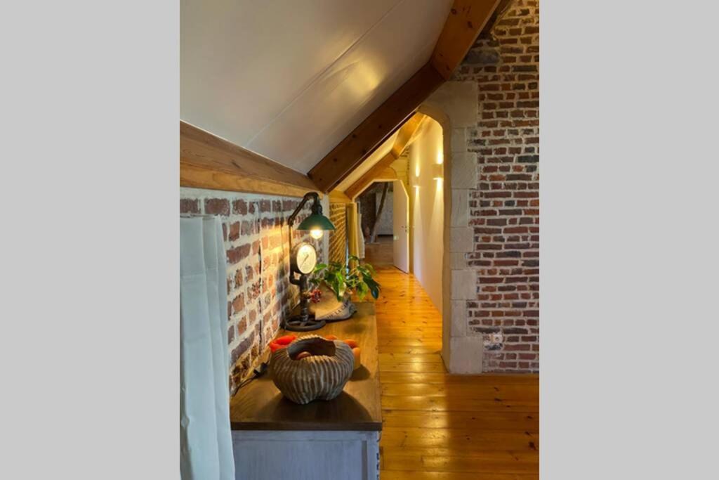 Charmant Appartement Dans Une Ancienne Ferme Nivelles Eksteriør billede