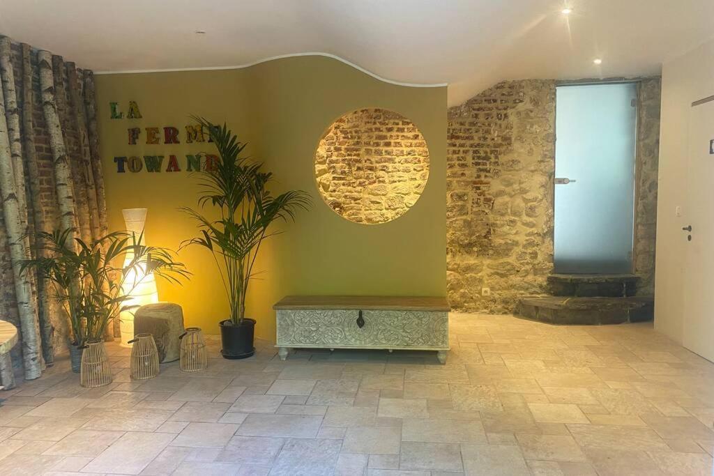 Charmant Appartement Dans Une Ancienne Ferme Nivelles Eksteriør billede